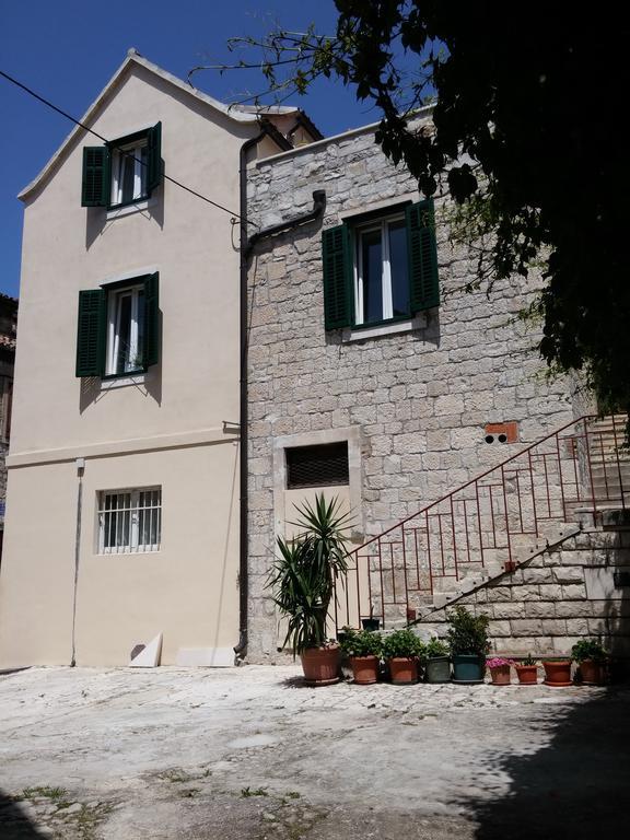 Apartman Sv Petar Stari U Centru Splita Buitenkant foto